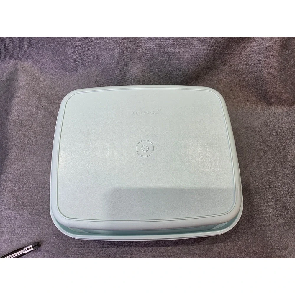 Vintage Tupperware Mint Green Rectangular Cake Taker Food Storage Container Set